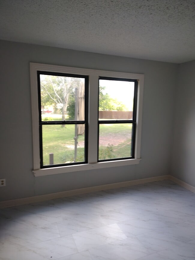 Building Photo - 5500 Korth St