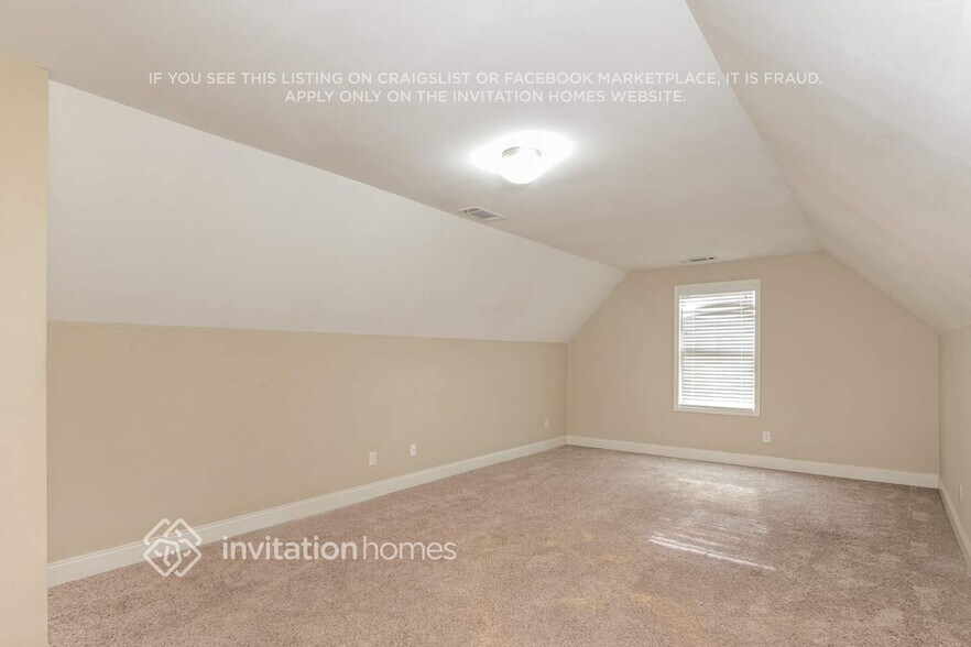 Building Photo - 680 Herring Rd