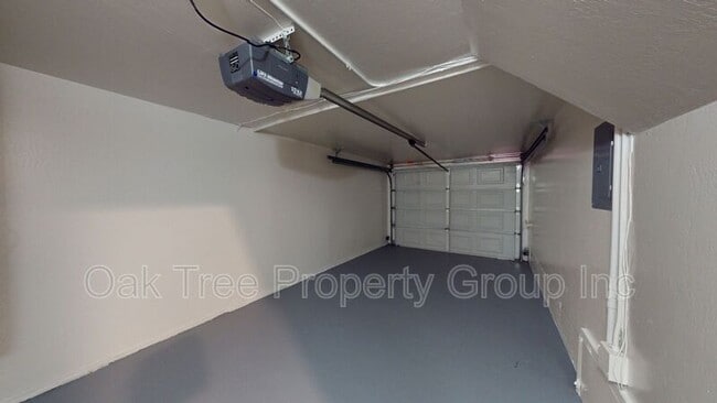 Building Photo - 2377 Downer Ave