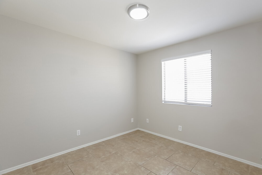 Building Photo - 7907 N 53rd Dr