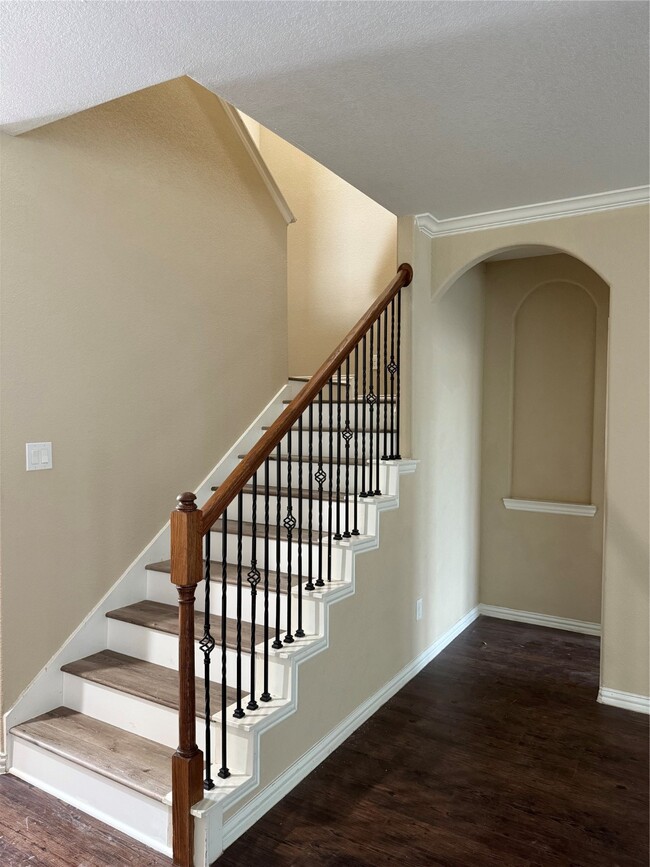 Building Photo - 11210 Royal Rock Ct