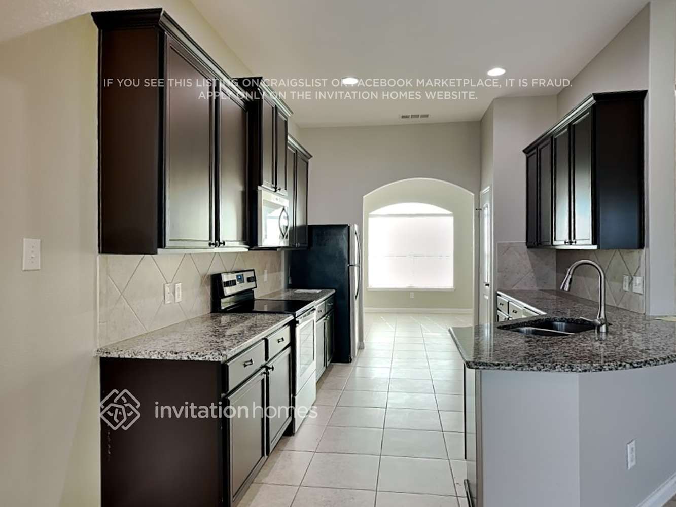 Building Photo - 529 Meadow Springs Dr
