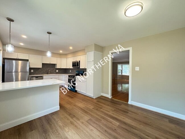 Building Photo - 9606 Scotch Haven Dr