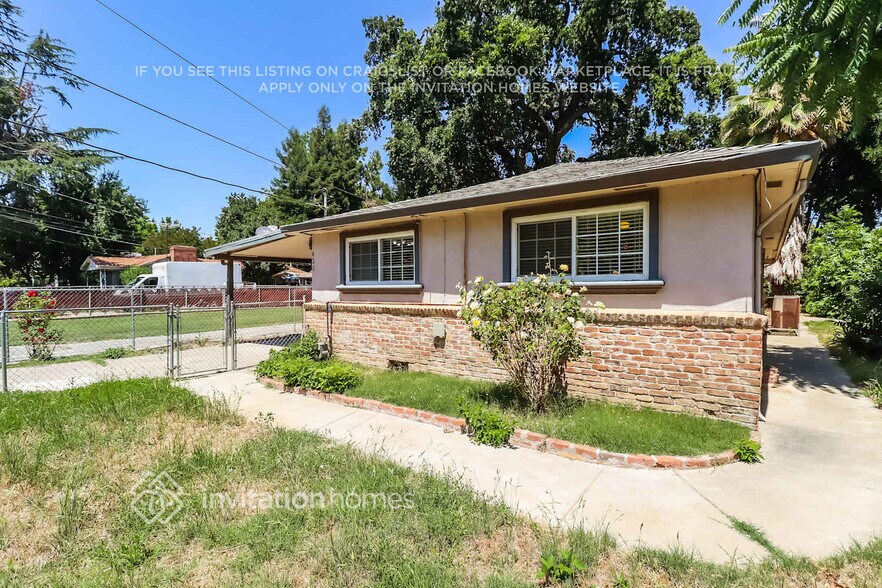 Primary Photo - 425 Jasmine Ave