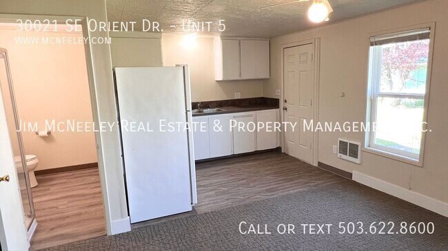 Building Photo - 30021 SE Orient Dr