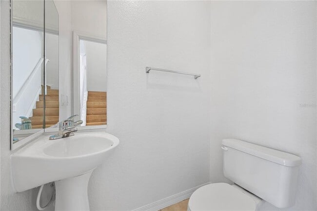 Building Photo - 2532 Grand Central Pkwy