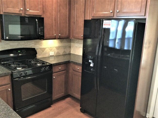 Building Photo - 3848 Annapolis Way