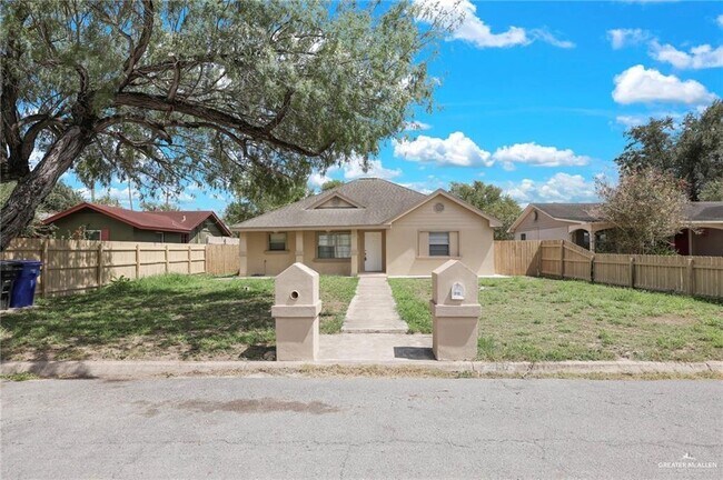 Building Photo - 19 S 9th St