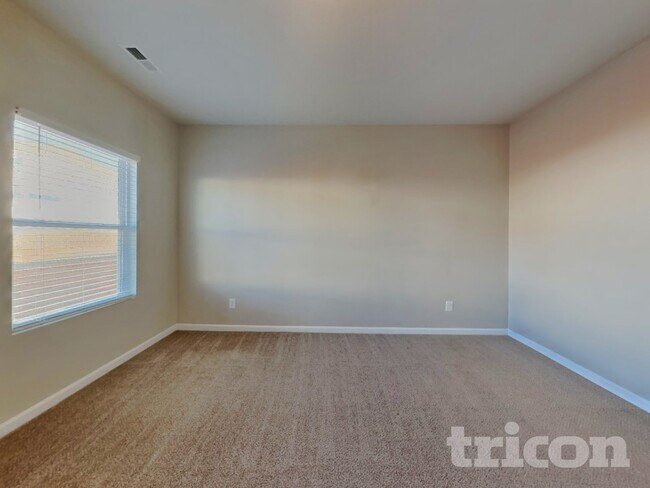 Building Photo - 3941 Cowen St