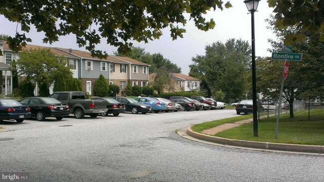 Building Photo - 634 Glynlee Ct