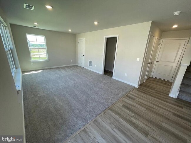 Building Photo - 2244 Barhill Wy