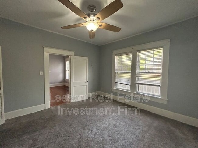 Building Photo - 403 Merrick St