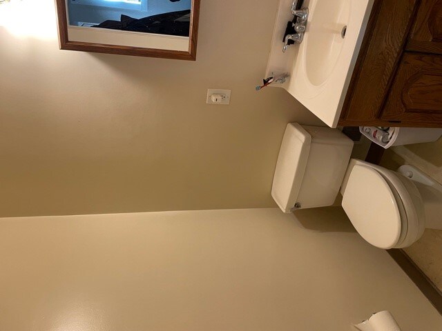 Building Photo - 5435 Fifth Ave