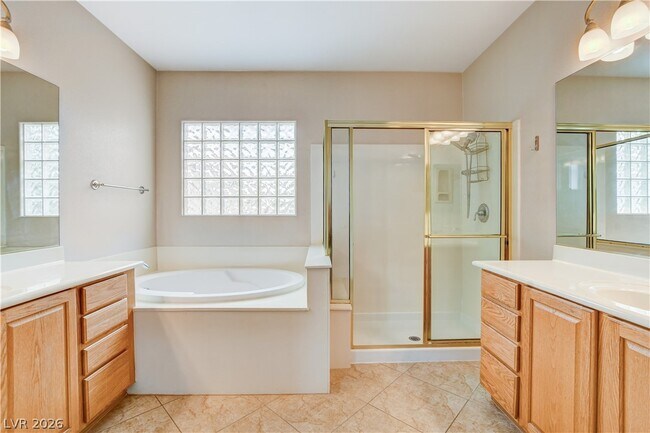 Building Photo - 10474 Howling Coyote Ave