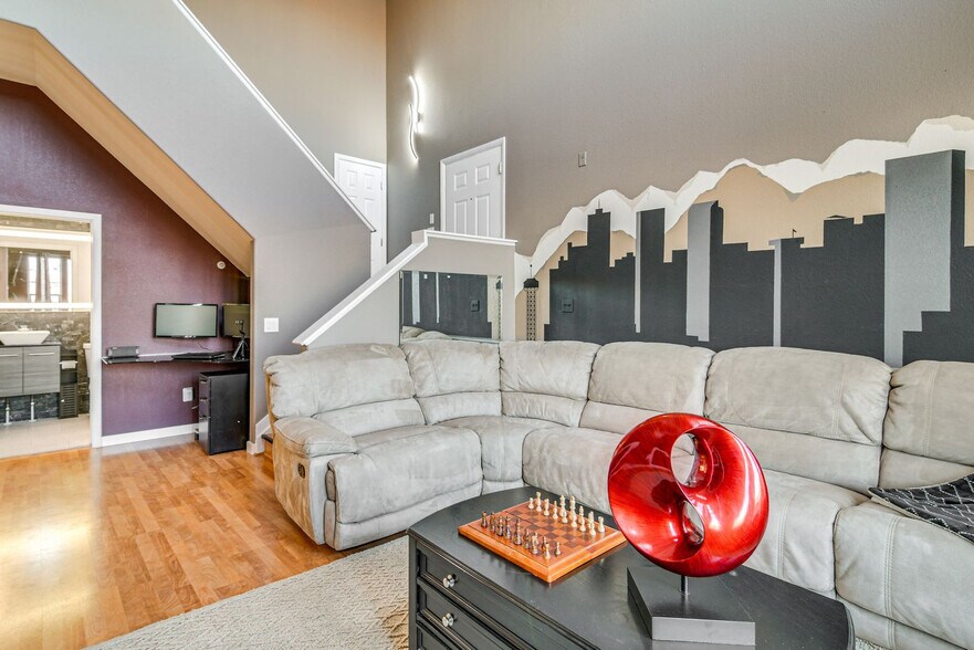 Building Photo - 8964 Fox Dr