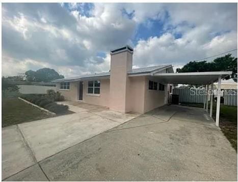 Building Photo - 1305 Carr Dr