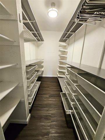 Building Photo - 8601 Park Ln