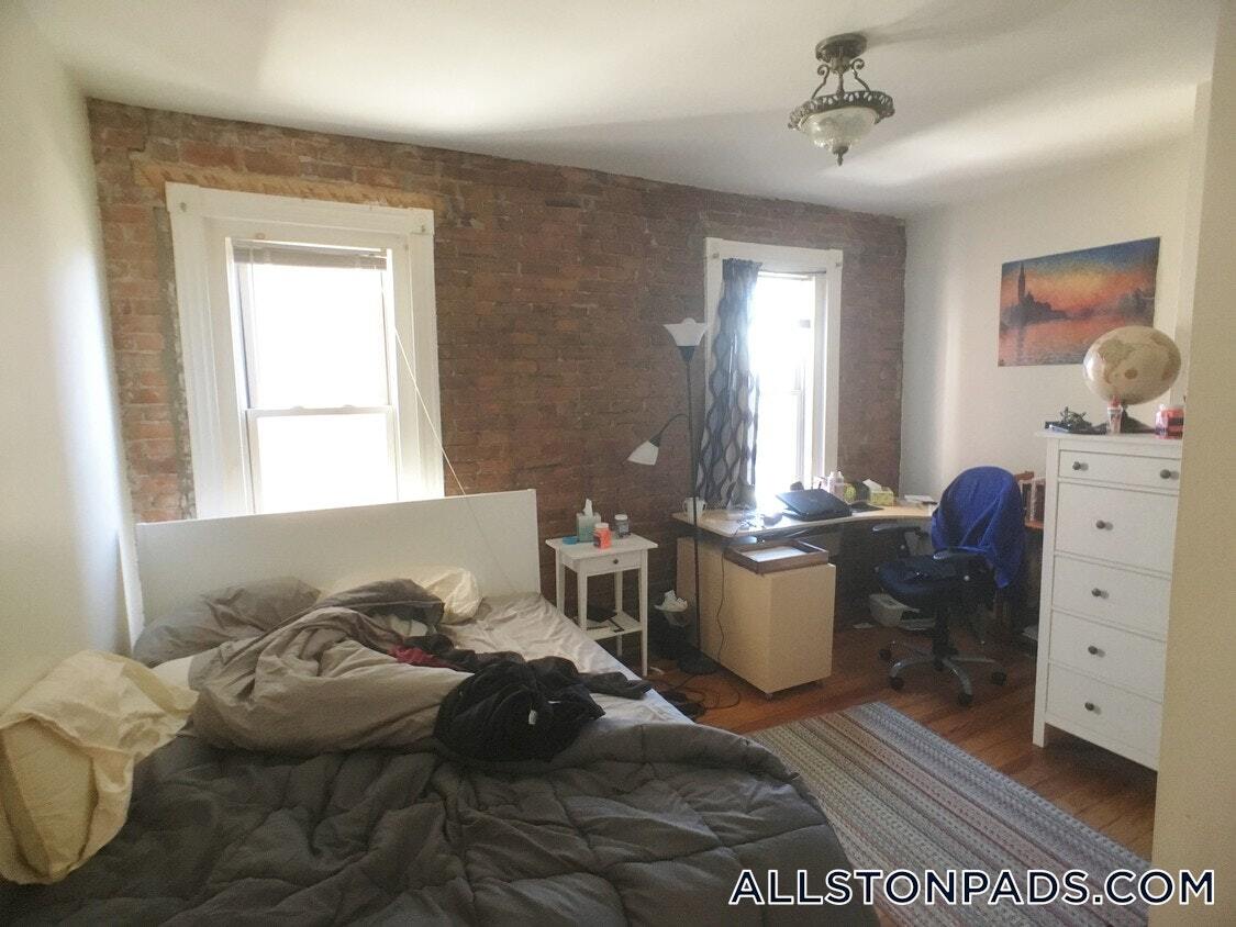 Building Photo - 35 Adamson St