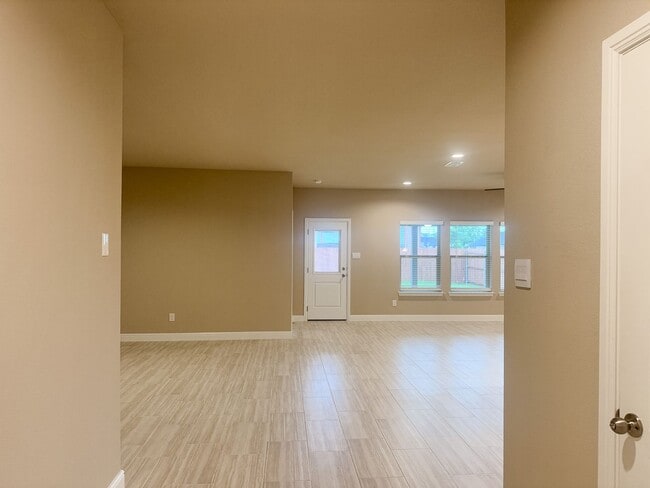 Building Photo - New Build 4 Bed, 2 Bath Home in Mansfield ISD