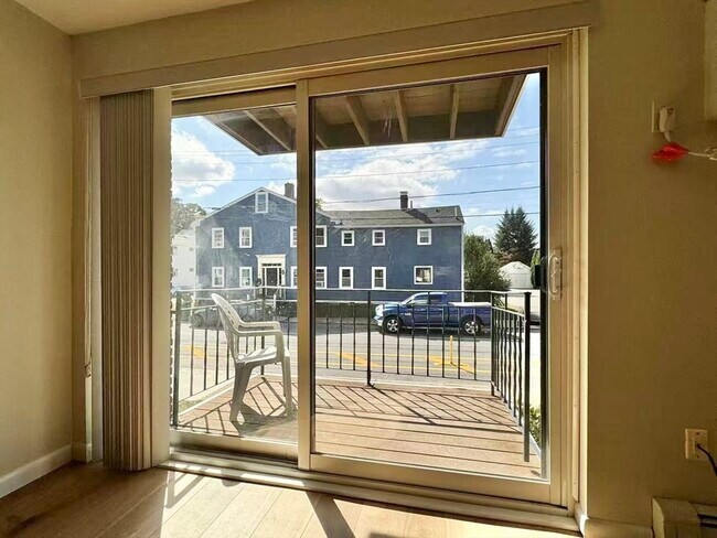 Building Photo - 37 South St