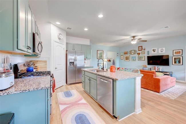 Building Photo - 456 Red Matador Ln