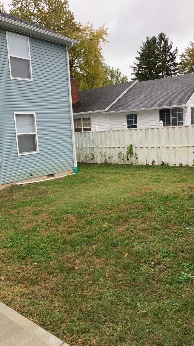 Building Photo - 2025 Culver Ave