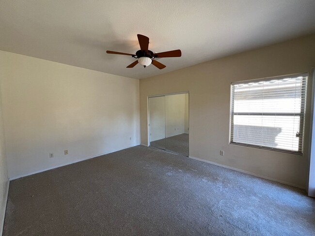 Building Photo - 3 BEDROOM IN LA QUINTA!