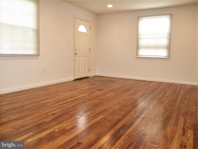 Building Photo - 2616 Kirtland Ave