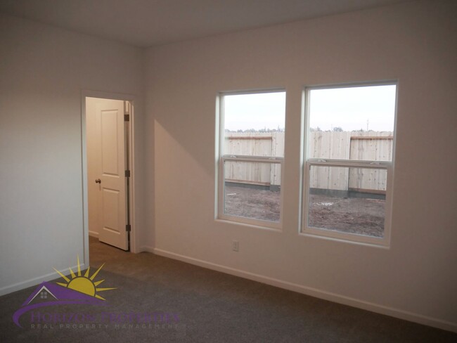 Building Photo - Modern 4 Bed 3 Bath 1,977 Sq. Ft. Wheatlan...