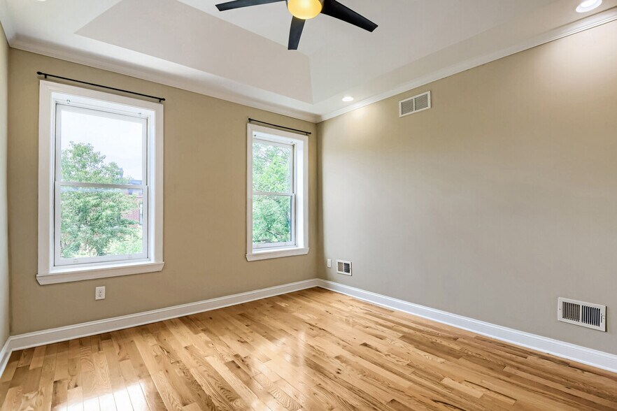Main Bedroom - 331 S East Ave