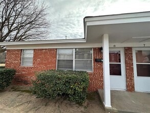 Building Photo - 500 Stinson St