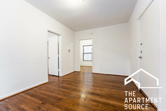 Building Photo - 931 W Sunnyside Ave