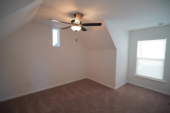 Building Photo - 2852 Mews Lndg