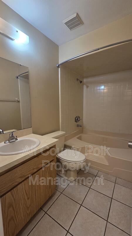 Building Photo - 4917 Malibu Ct