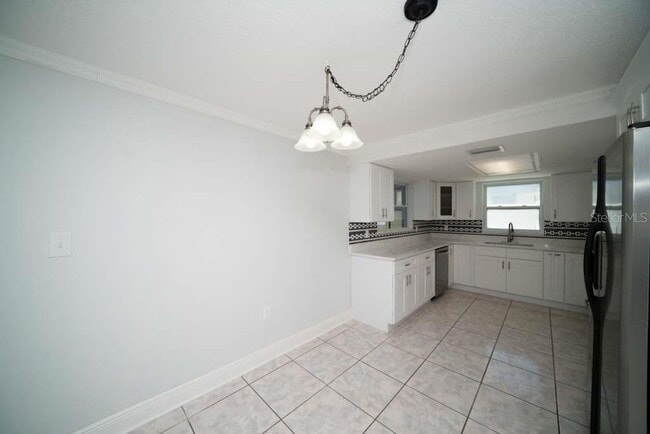 Building Photo - 8948 Lido Ln