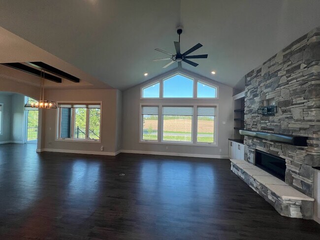 Building Photo - 3636 Eden Ct