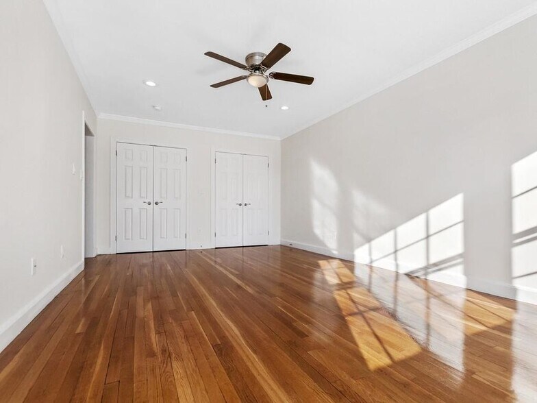 Building Photo - 50 Follen St