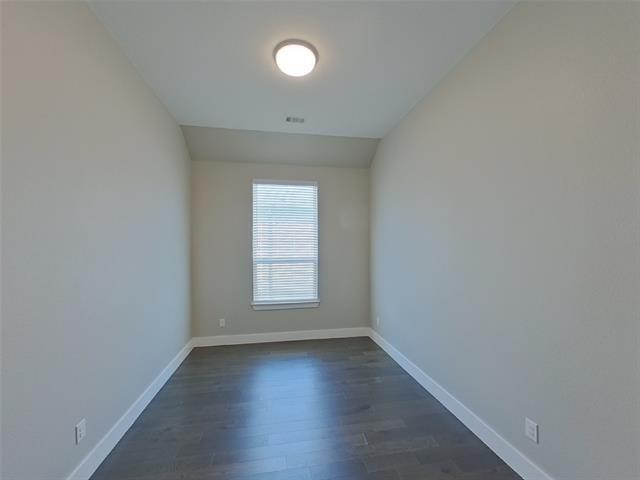 Building Photo - 1008 Faringdon Dr