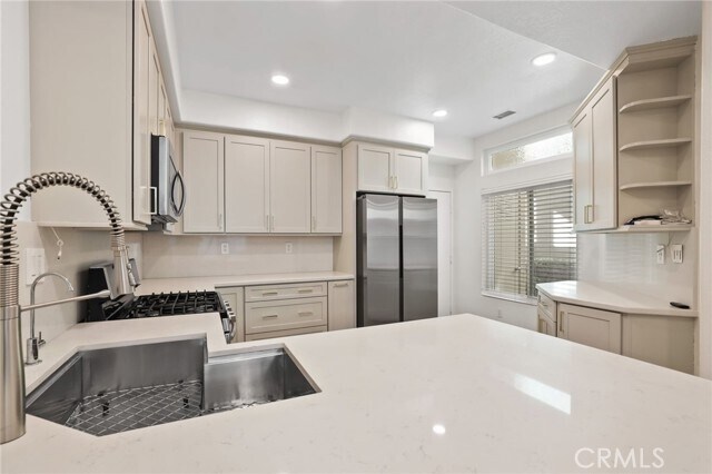 Building Photo - 28381 Boulder Dr