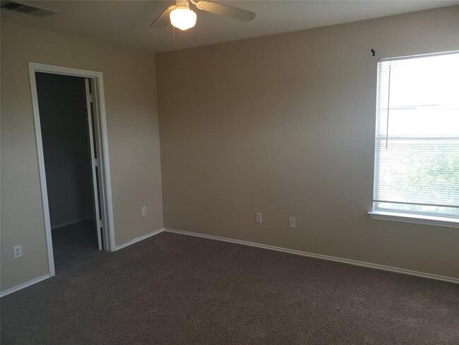 Building Photo - 13704 Harris Ridge Blvd