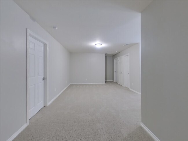 Building Photo - 21214 Peachvine Ln