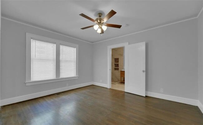 Building Photo - 1667 Sylvan Rd SW