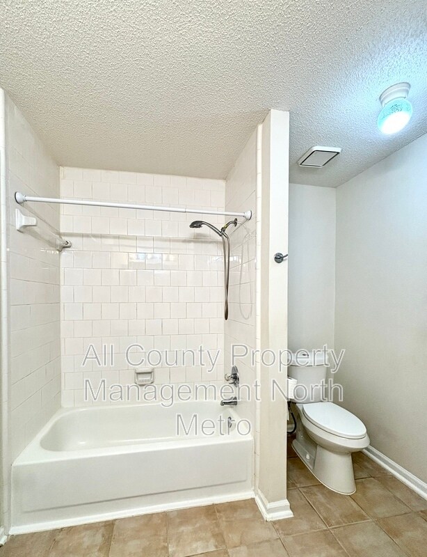 Building Photo - 310 Tanners Crossing