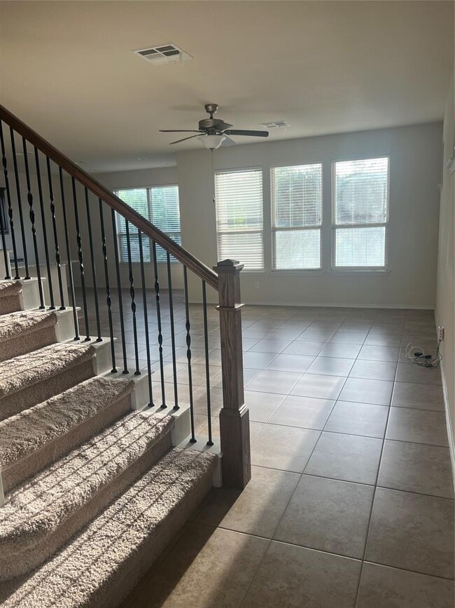 Building Photo - 3651 Sandy Brook Dr