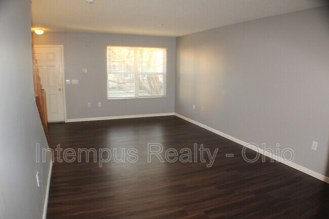 Building Photo - 6522 Crab Apple Dr