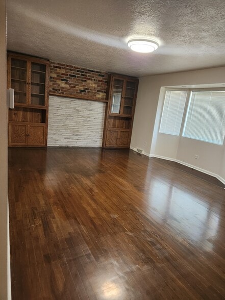 Building Photo - 4935 Chinook St