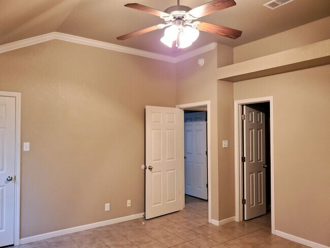 Building Photo - 1306 Powder River Dr