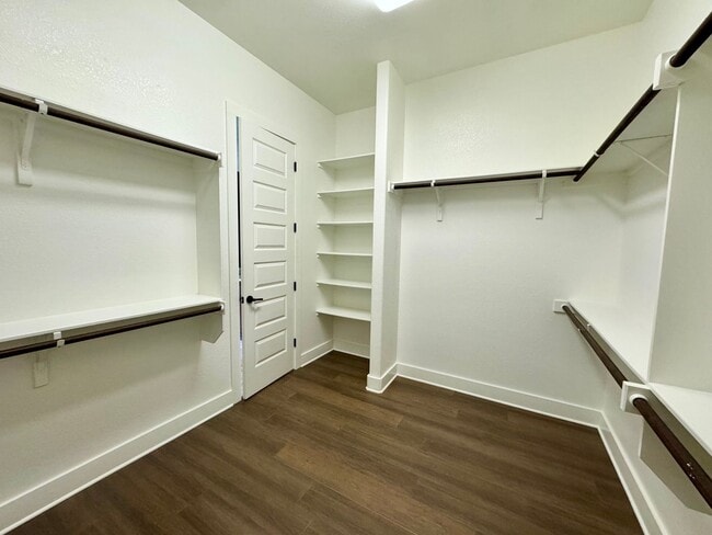 Building Photo - AVAILABLE NOW! One-of-a-Kind Luxury Estate | 5BD/3BA on 2 Acres in Liberty Hill!