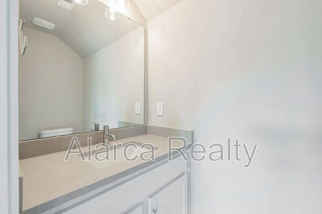 Building Photo - 1311 Millpark Ln