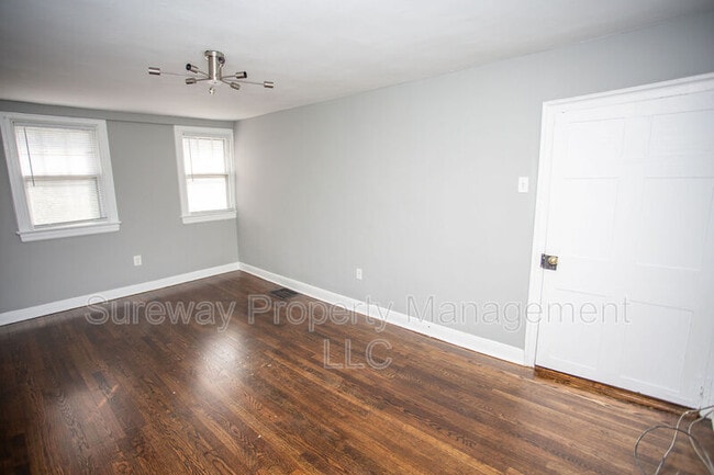 Building Photo - 220 S Church St